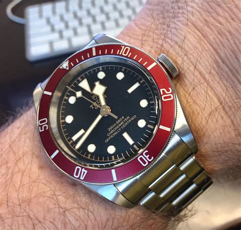 tudor black bay rosso